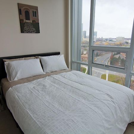 Maplewood Furnished Suites Mississauga Bagian luar foto