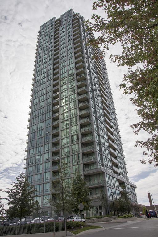 Maplewood Furnished Suites Mississauga Bagian luar foto