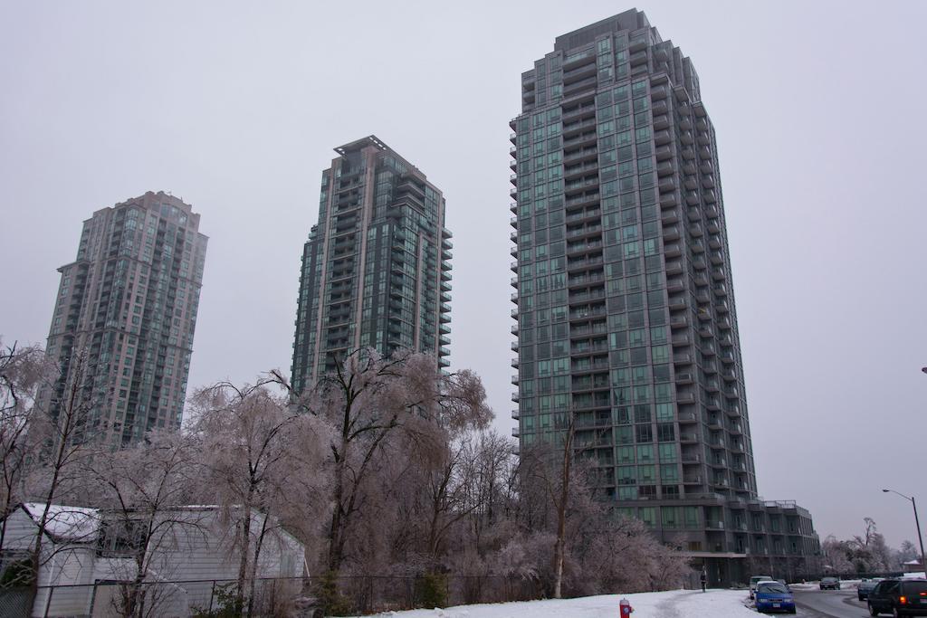 Maplewood Furnished Suites Mississauga Bagian luar foto
