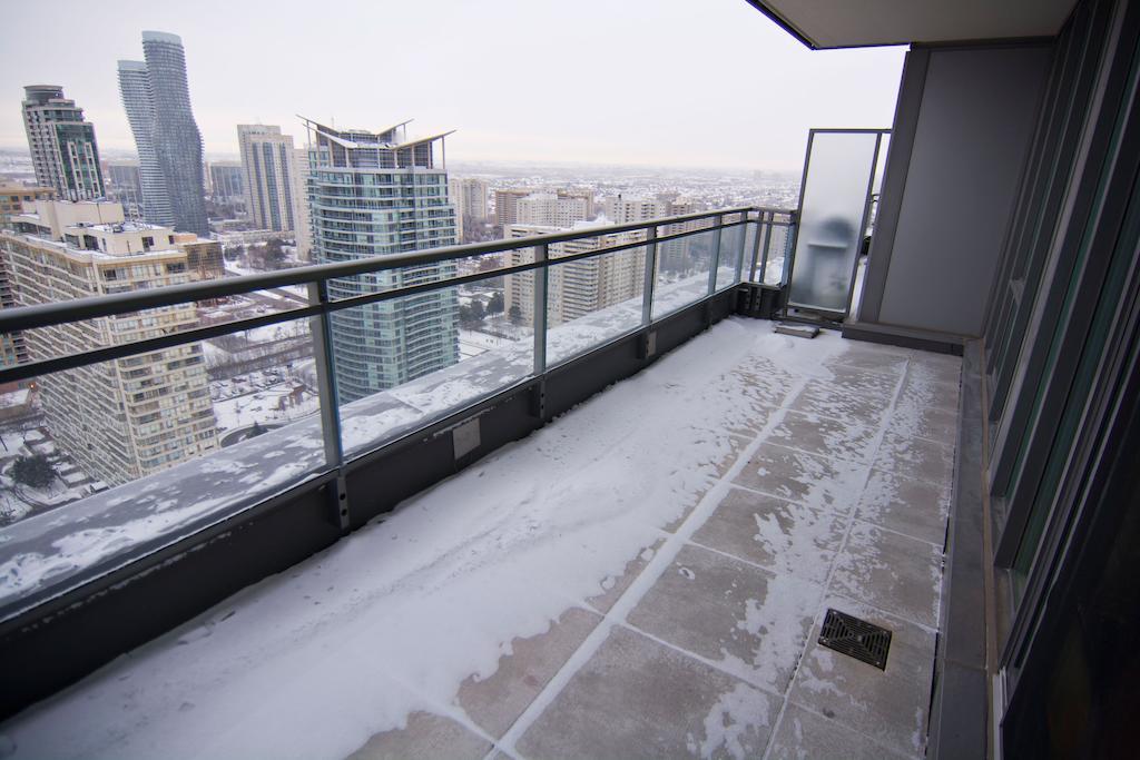 Maplewood Furnished Suites Mississauga Bagian luar foto