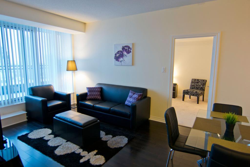 Maplewood Furnished Suites Mississauga Bagian luar foto